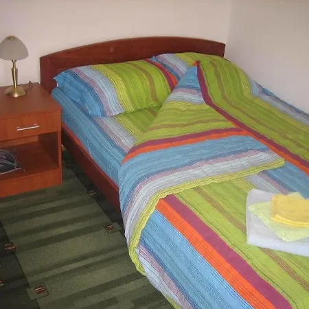 Bazeni Baikal Topola