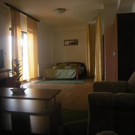 Bazeni Baikal 3* Topola